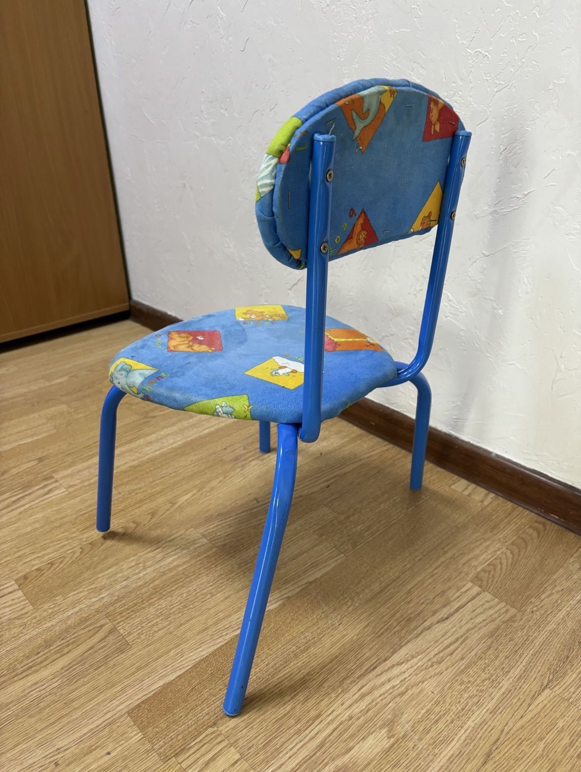 Детские стульчики