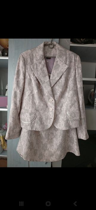 Costum nou mărimea 50