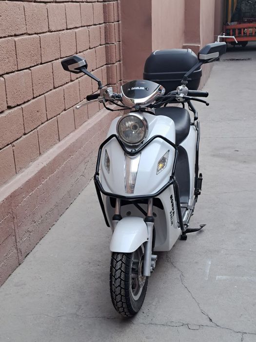 Продаётся хонда даелим 80сс!