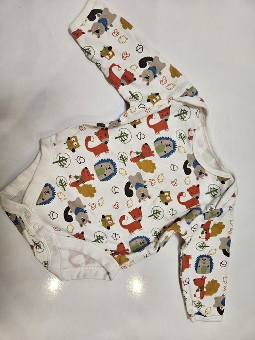 Лот дрешки за момиченце размер 6-9 есен/зима.