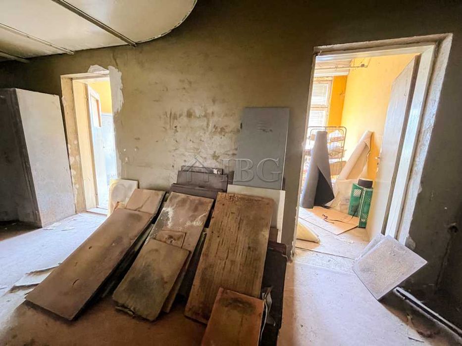 Продава се Промишлена сграда в Русе, Дружба 3 - 648 кв.м за 263 €/кв.м - Снимка #8