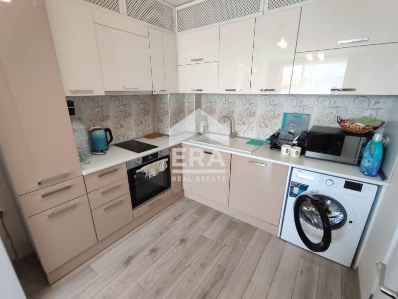 Продава се Двустаен апартамент в Варна, Възраждане 1 - 70 кв.м за 2358 €/кв.м - Снимка #3
