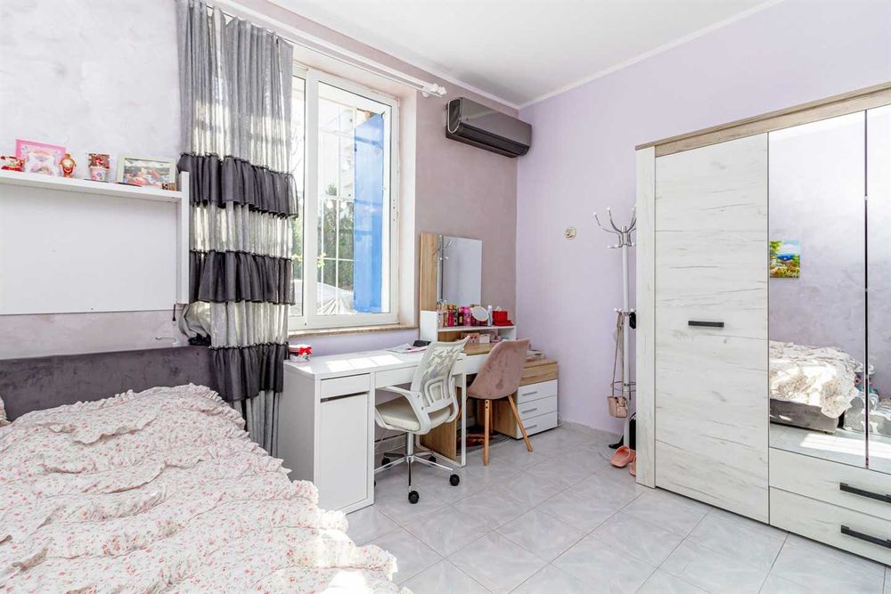 Тристаен апартамент в Центъра