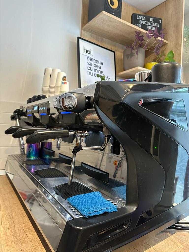 Espressor Profesional Rancilio Classe 7 USB 3 Grupuri