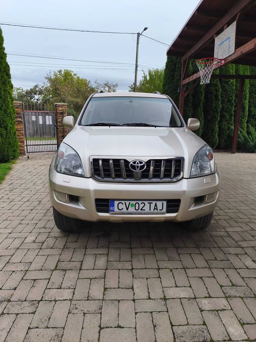 De vanzare Toyota Land Cruiser J120