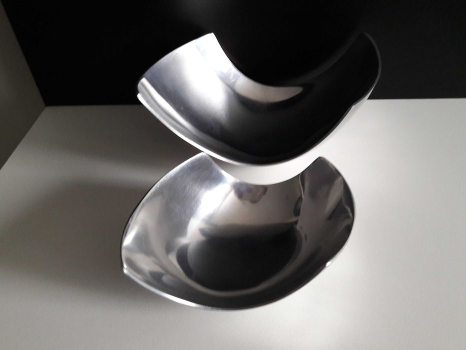 Пластика метал за декорация от две купи