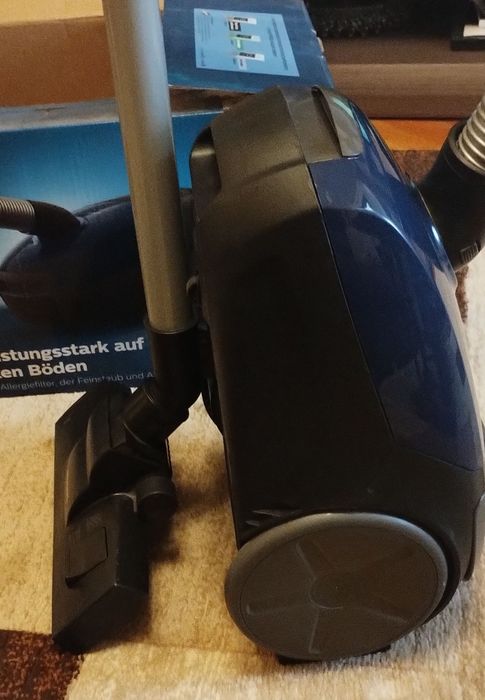 Aspirator Philips cu sac