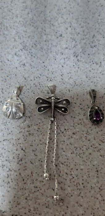 Vând pandantive din argint 925