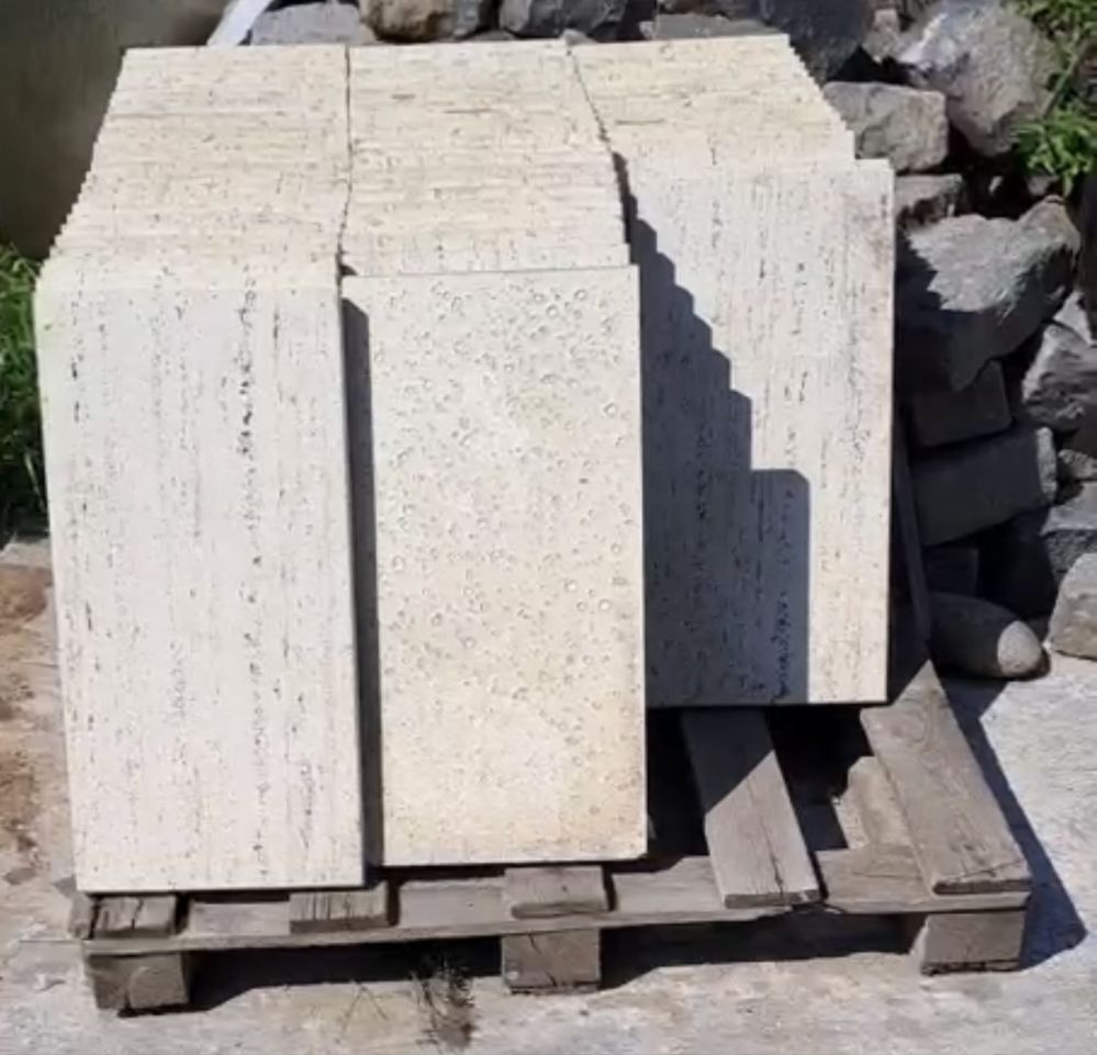 70 Pavele travertin natural/stare excelentă, folosite un singur sezon