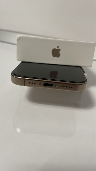 Iphone 16 PRO desert