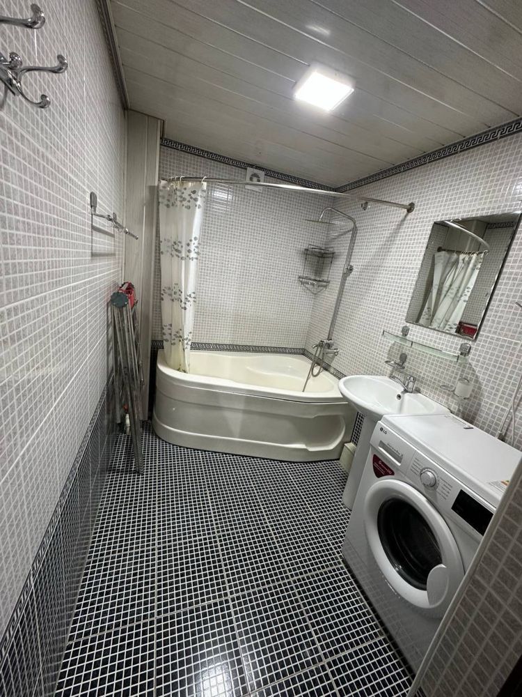 Продается 3 комнатная квартира площадью 115 кв.м. По улице Гагарина