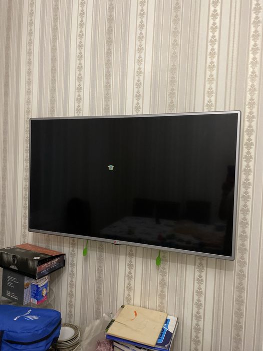 LG телевизор, на запчасть