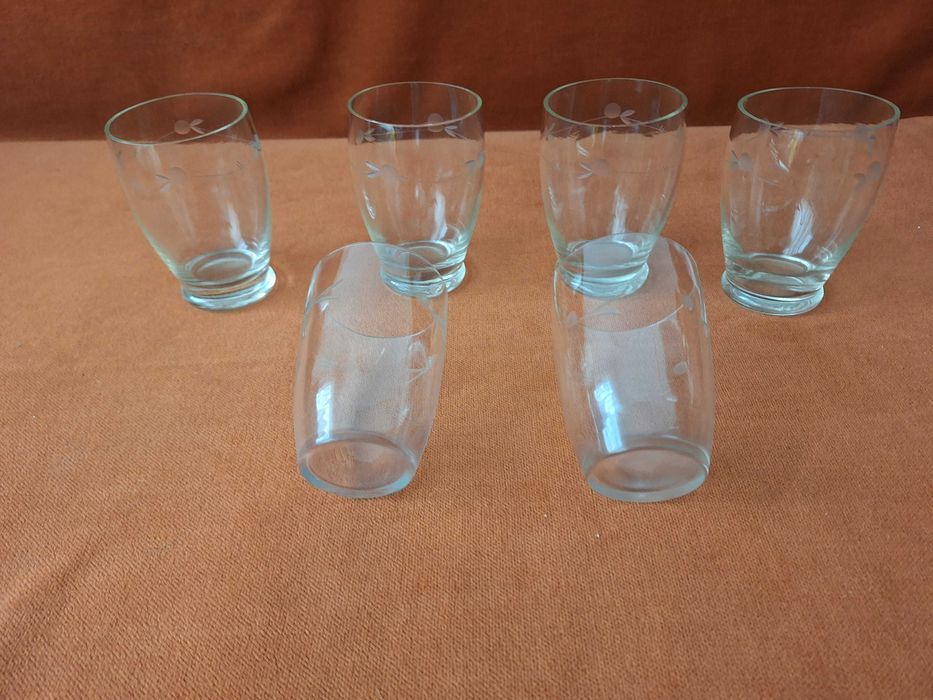 Set de 6 pahare pentru vin / apa, vechi / vintage