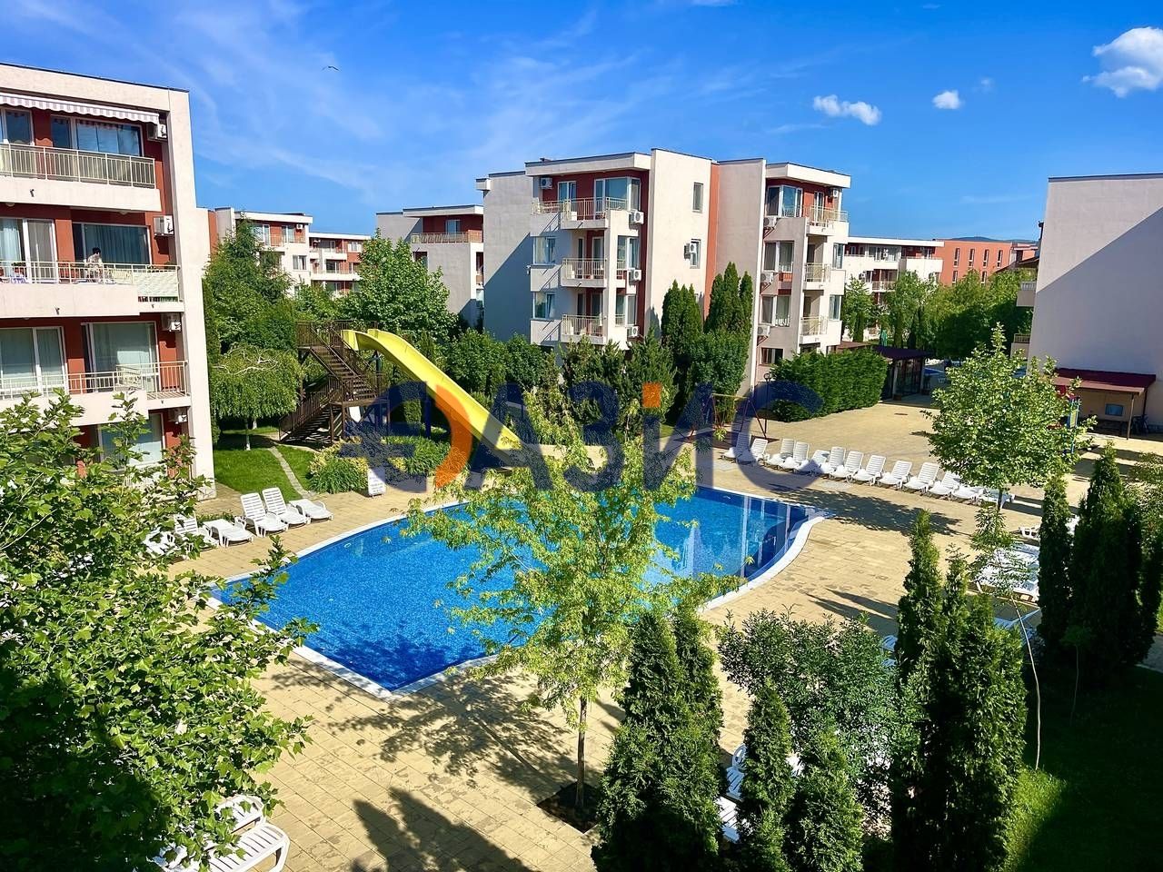 Продава се Двустаен апартамент в к.к. Слънчев бряг - 64 кв.м за 1249 €/кв.м - Снимка #5