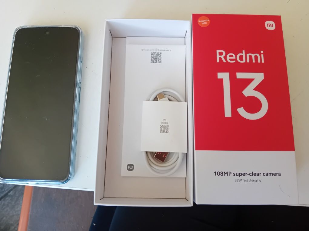 VAND URGENT TELEFON  REDMI 13 ,4 G ,8 GB ,256 GB ,Dual sim,Ocean blue