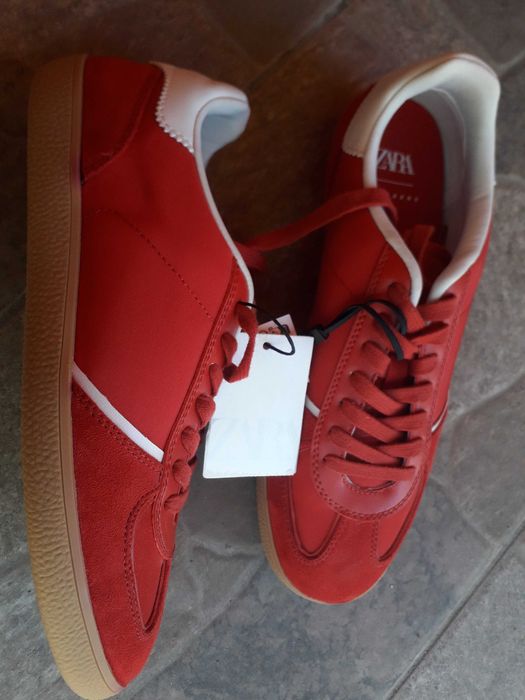 Vând Sneakers Zara
