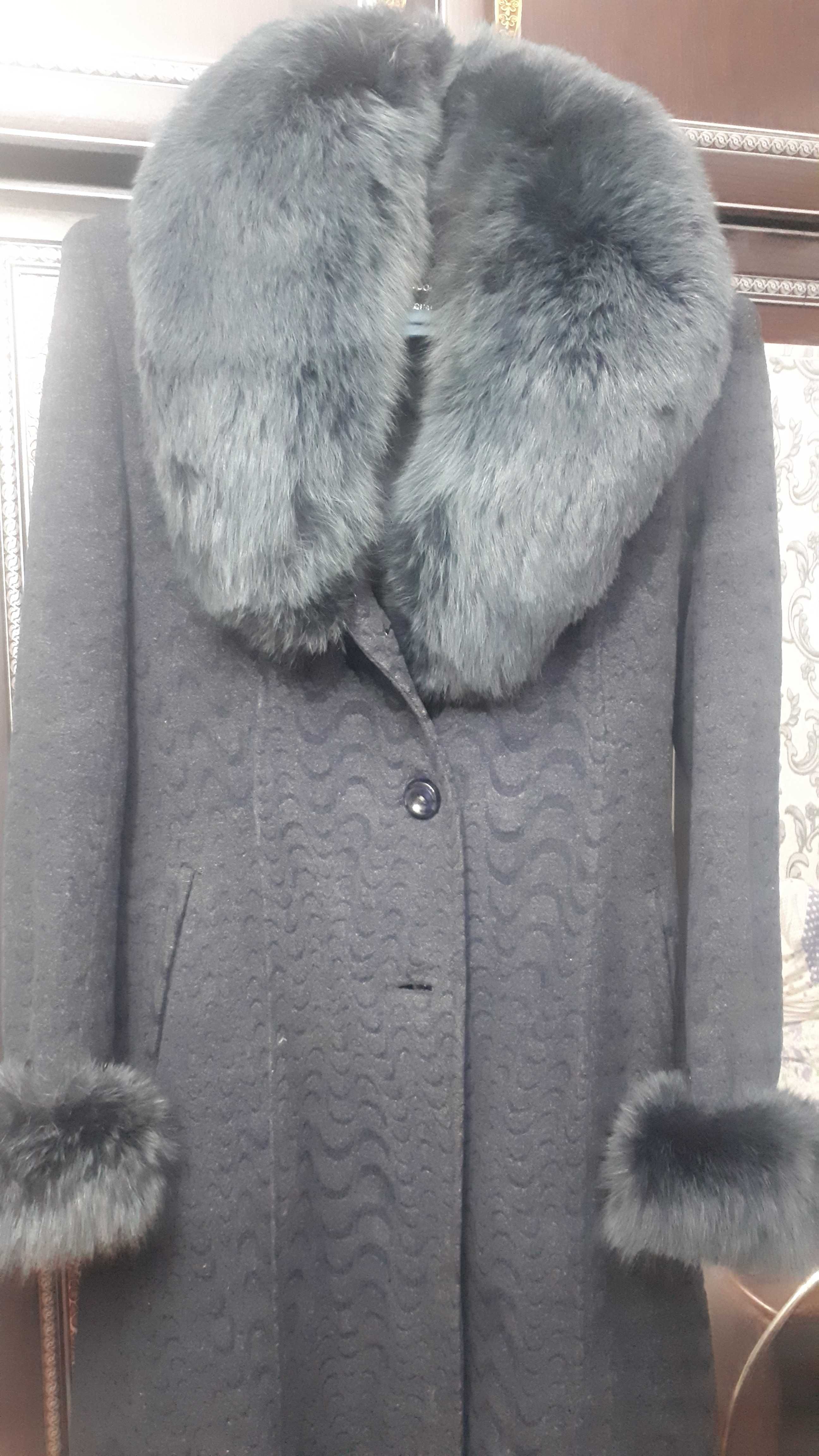 Продам женское пальто!!!