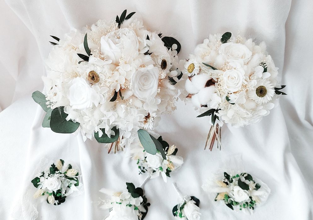 Buchete de mireasa & nașa cu flori și plante criogenate
