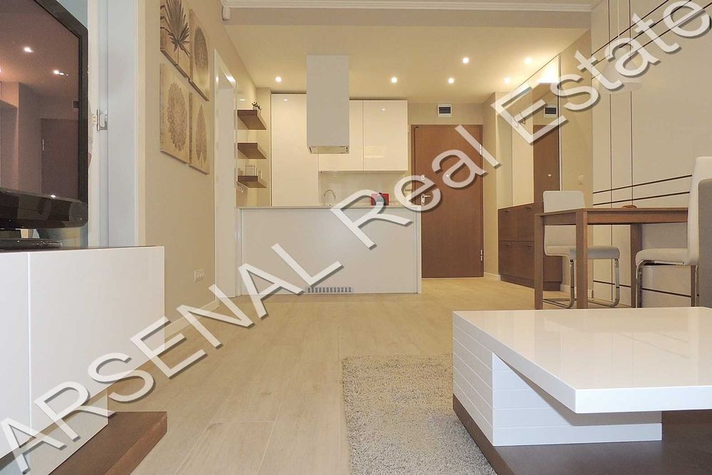 Дава се под наем Двустаен апартамент в София, Център - 60 кв.м за 900 € - Снимка #2