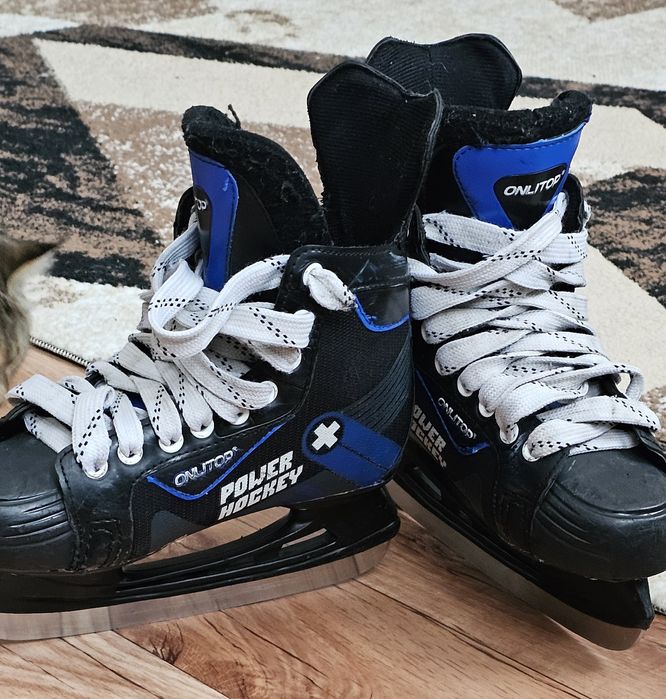 Коньки  размер 38