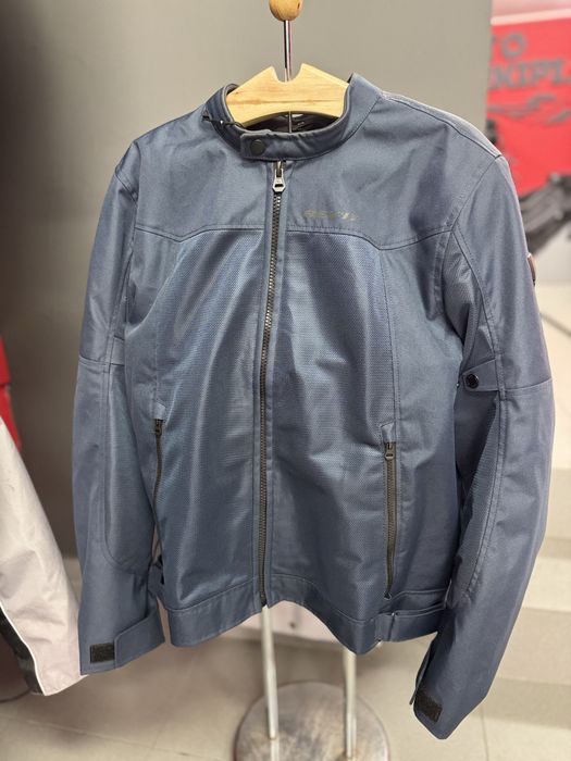 Яке за мотор Revit 3XL