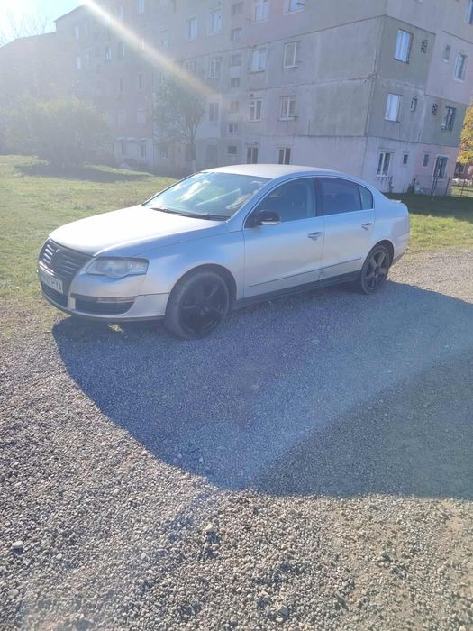 Vând pasat Berlin b6 an 2008 motor 1.9 dizel itp  deabea renoit asigur