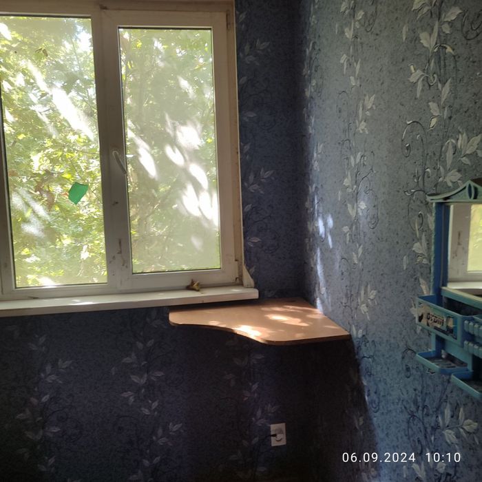 Юнусобод-4 Универсам бозорга Якин 2 хонали гиштли Уй пустой холатда