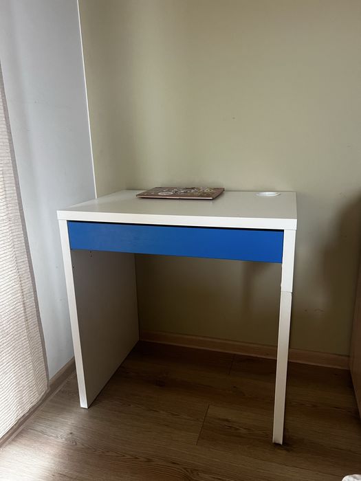 Бюро Ikea Micke Идеално