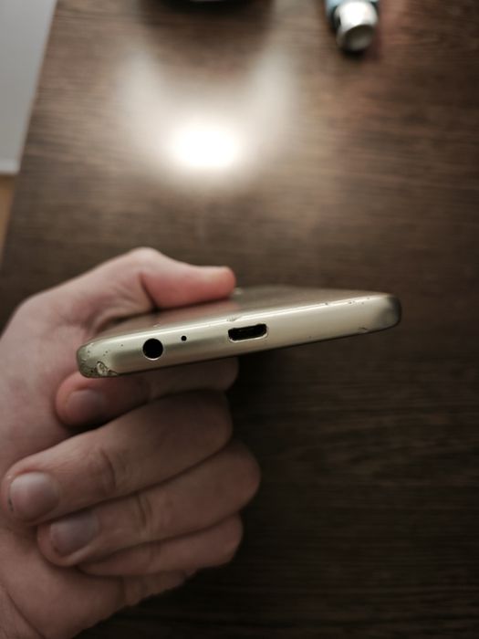 Samsung Galaxy J6, 3/32