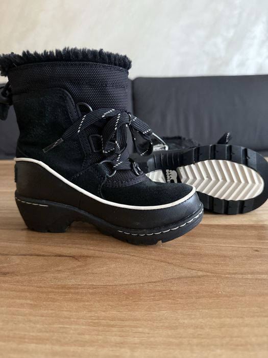 Детски зимни ботуши Sorel. Водоустойчиви с естествен велур и кожа.