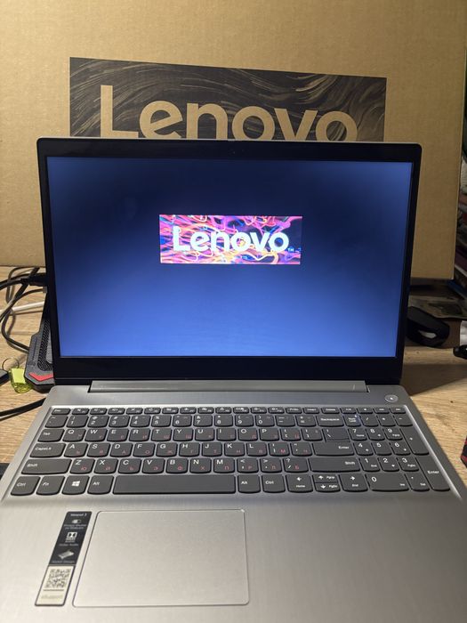 Лаптоп lenovo ideapad 3