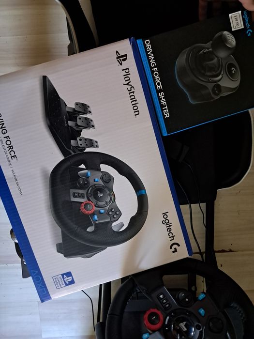 Racing simulator LOGITECH може и на части