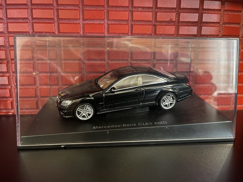 Модели 1:43 Mercedes