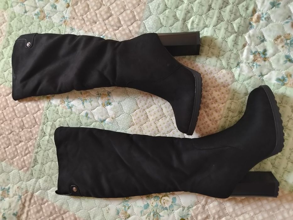 Qishki yengi oyoq kiyim