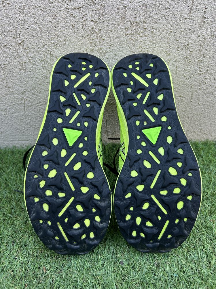 Pantofi alergare Trail Asics Fujispeed 3, Marimea 40,5 - 25,5 cm
