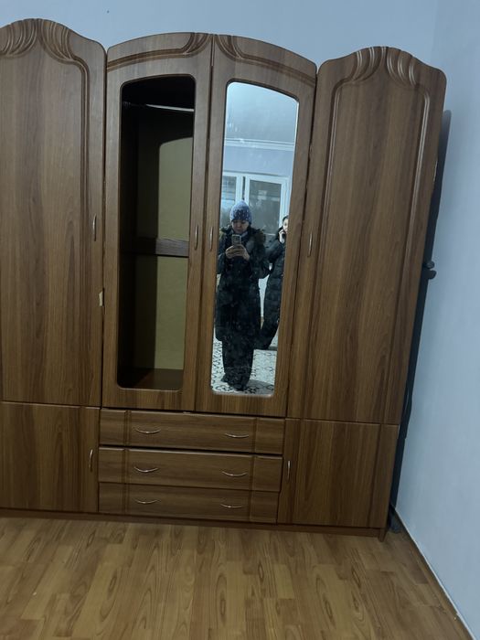 Продаю шкаф прихожу, спальный