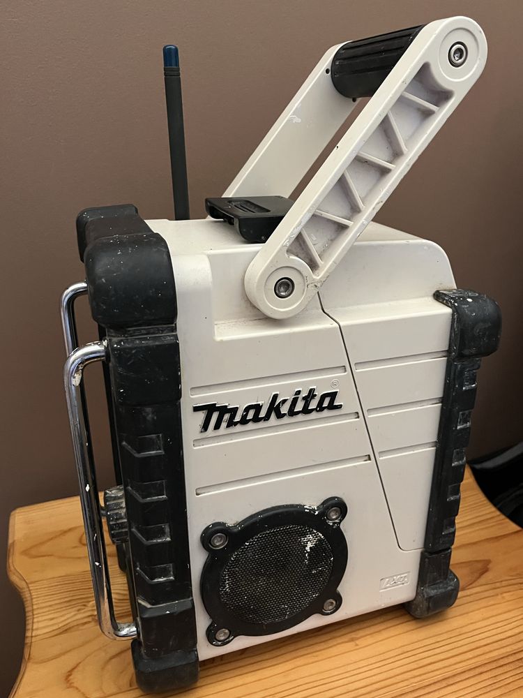 Радио Makita DMR 102