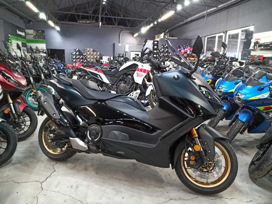 Yamaha T-Max Tech Max 2025 nou - stoc Yamaha Constanta