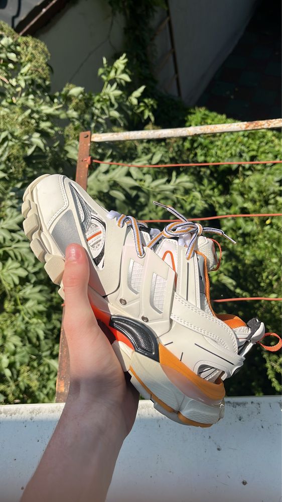 Balenciaga Track