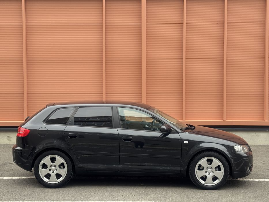 Audi A3  An 2006. Motor 2.0 TDI  , comenzi volan, Xenon.   Automat