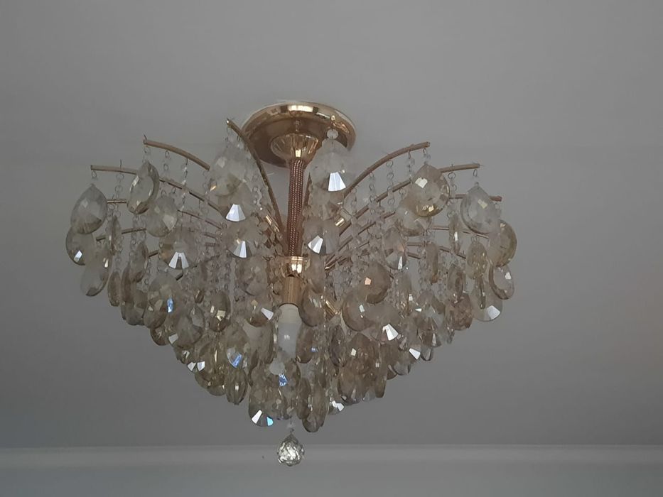 Люстра хрустальная