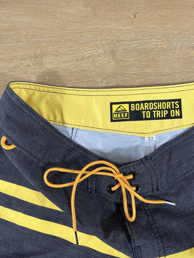 Vans,Reef плажни шорти размер 32