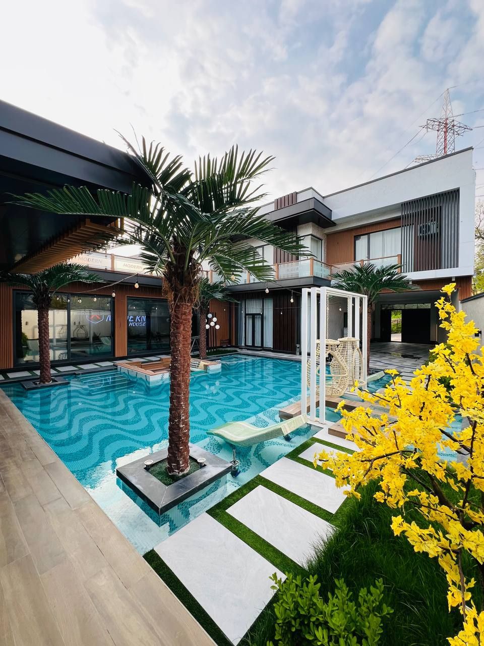Dacha modern havus 20 kishili Oilaviy ulfatla uchun ichkiliksz dach
