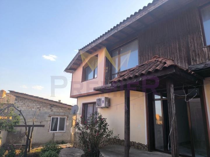 Продава се Къща в Вълчи дол - 330 кв.м за 317 €/кв.м - Снимка #3