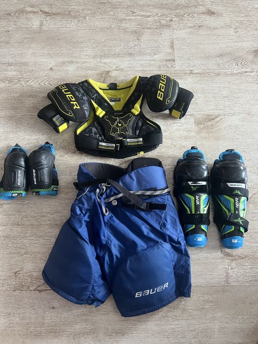 Продам детскую хоккейную форму