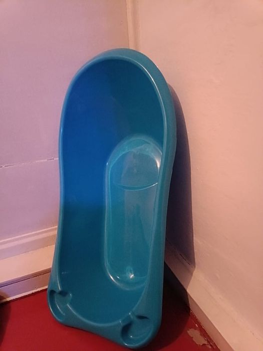 Продам ванночку и подставку