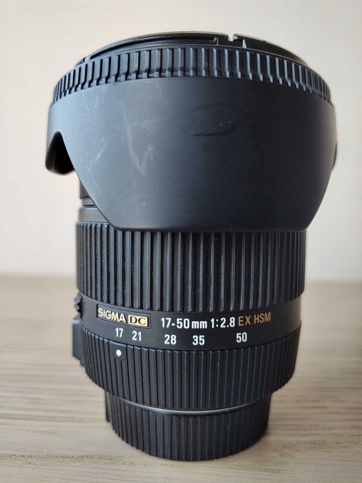 Sigma 17-50mm f/2.8 EX DC OS HSM за Nikon