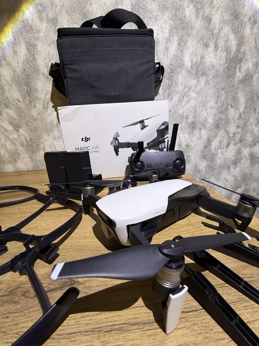 DJI Mavic Air Fly More Combo квадрокоптер