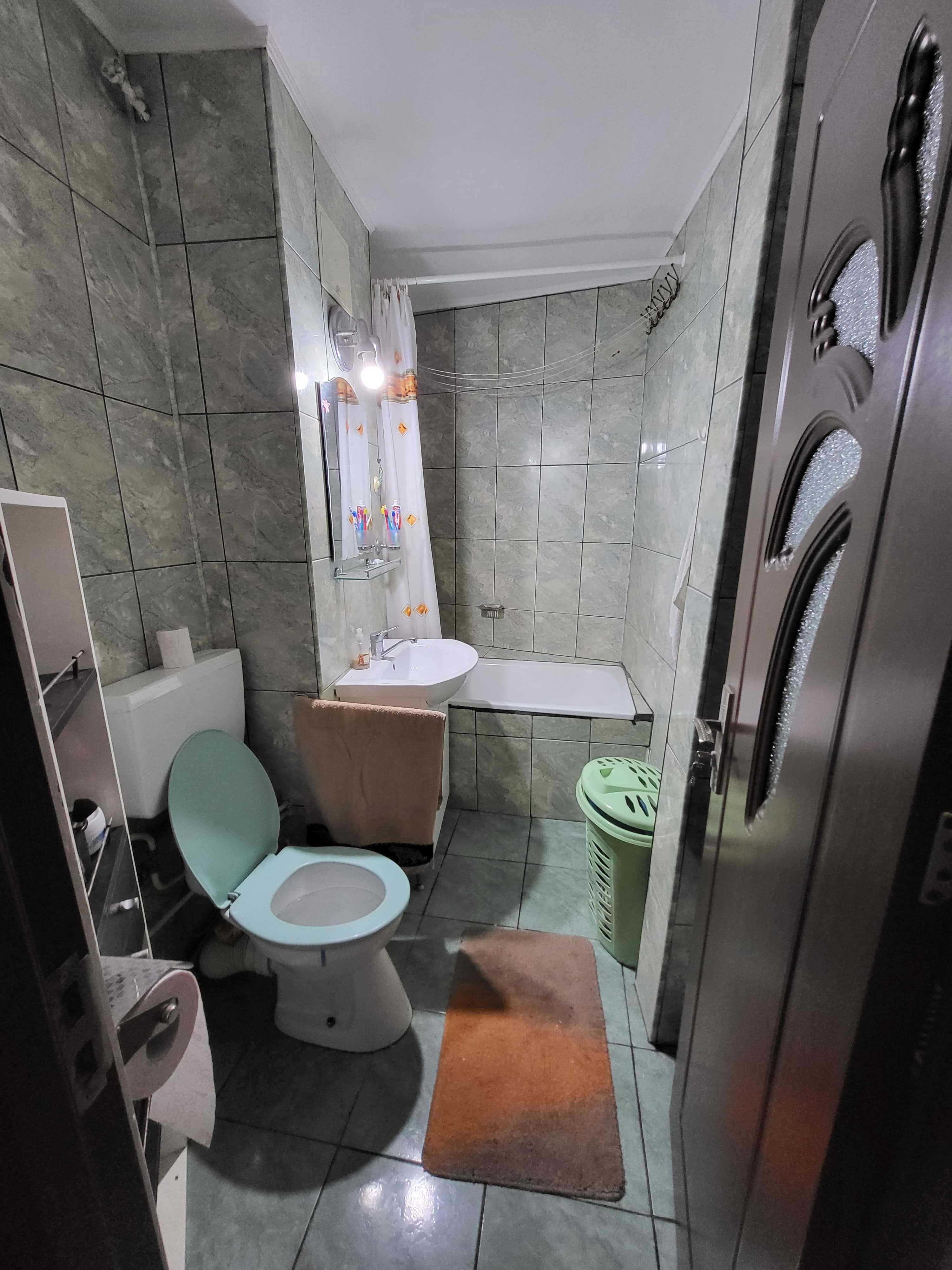 Apartament 3 camere ultracentral, str. Bucuresti, vedere int, et 7/10