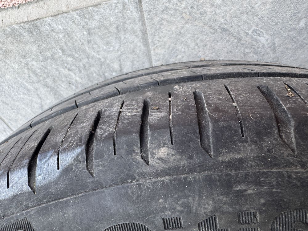 Продавам летни гуми 185/65/15